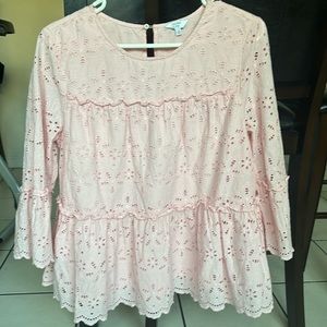 Crown & Ivy Tiered Eyelet Pink Top Medium